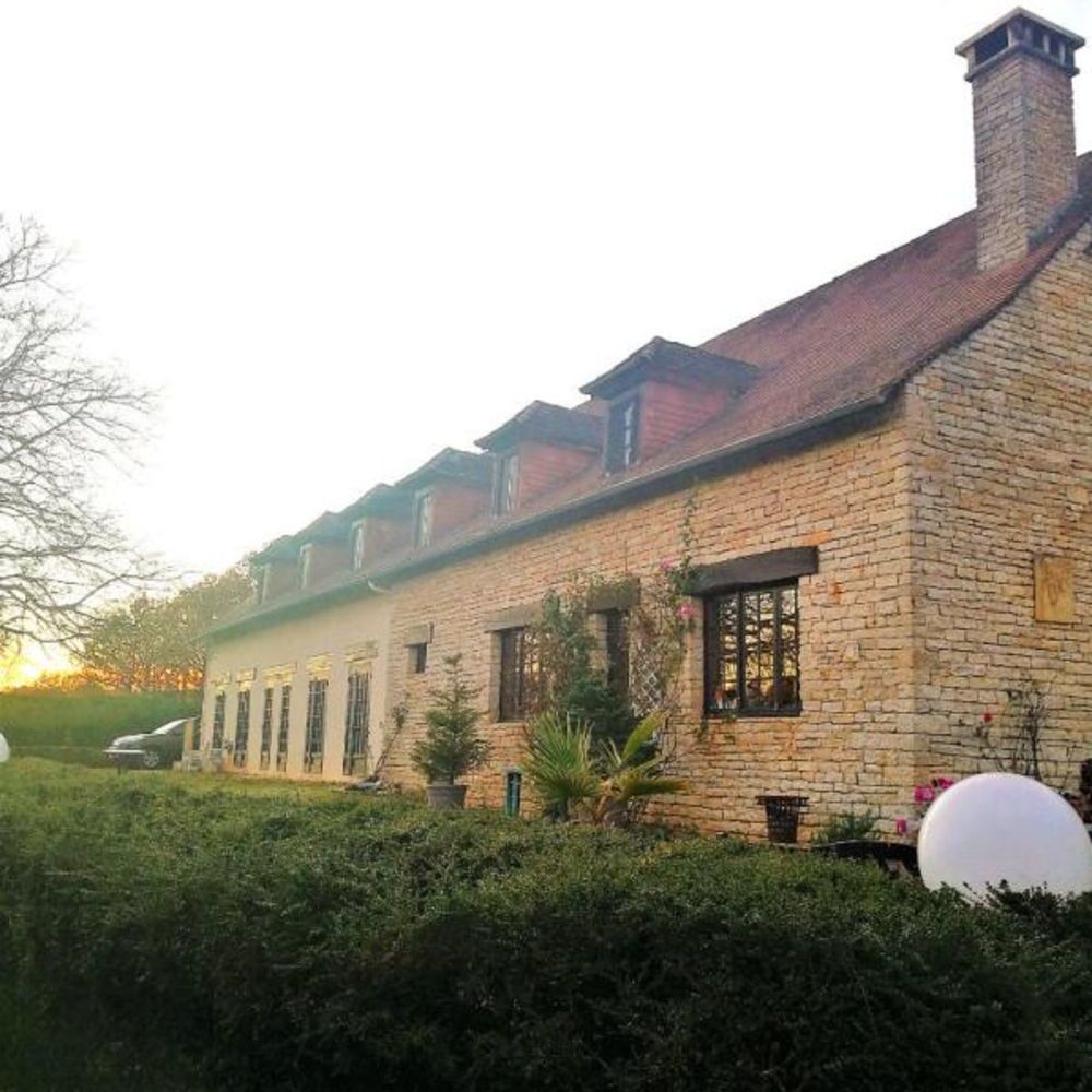 � vendre  Maison Nadaillac (24590)