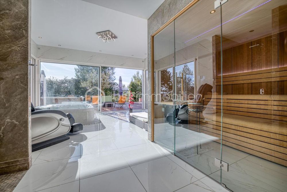 � vendre  Propri�t�/ch�teau Chapeiry (74540)