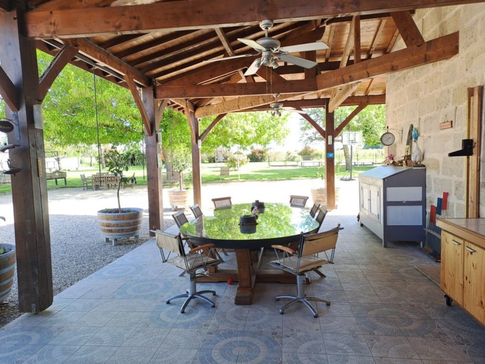 � vendre  Propri�t�/ch�teau Saint-Andr�-de-Cubzac (33240)