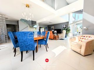  Propri�t�/ch�teau � vendre 7 pi�ces 251 m�