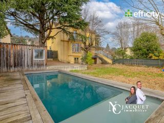  Propri�t�/ch�teau � vendre 9 pi�ces 207 m�