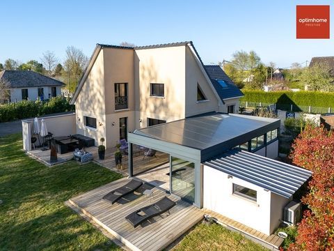   Magnifique maison contemporaine de 300 m� avec piscine int�rieure et 5 chambres Maison - 7 pi�ce(s) - 260 m�