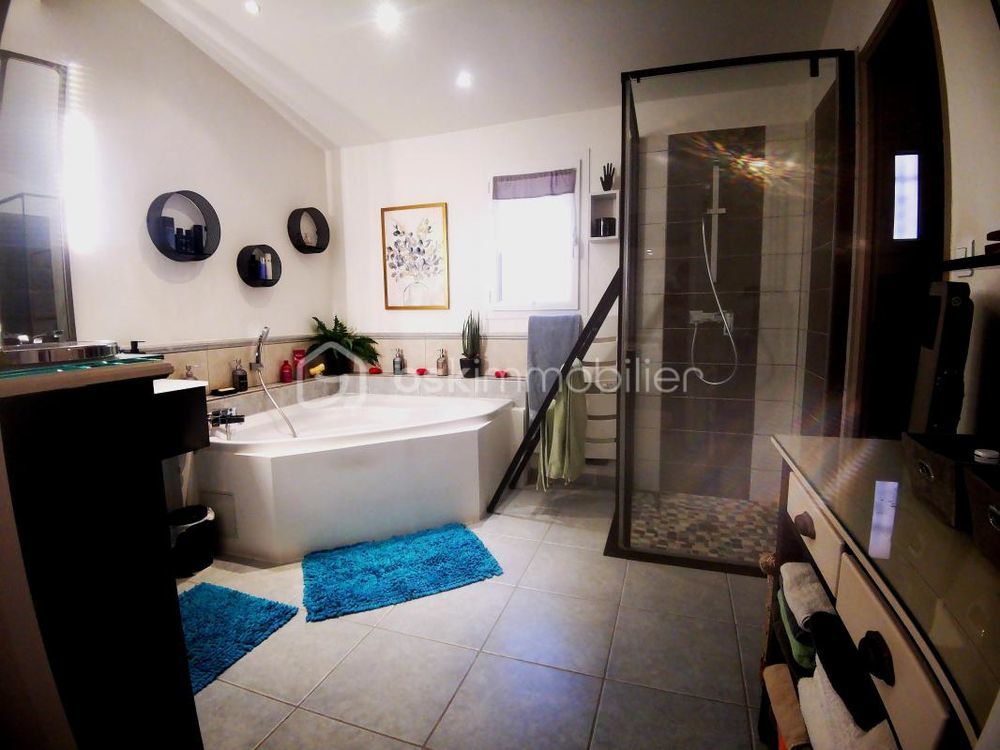 � vendre  Villa Taradeau (83460)