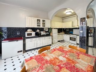  Appartement � vendre 6 pi�ces 143 m�