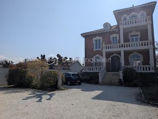  Propri�t�/ch�teau � vendre 10 pi�ces 233 m�