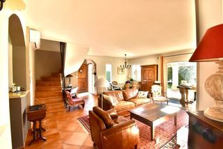  Villa � vendre 6 pi�ces 140 m�