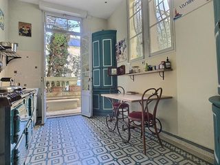  Propri�t�/ch�teau � vendre 8 pi�ces 310 m�