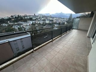  Appartement � louer 4 pi�ces 82 m�