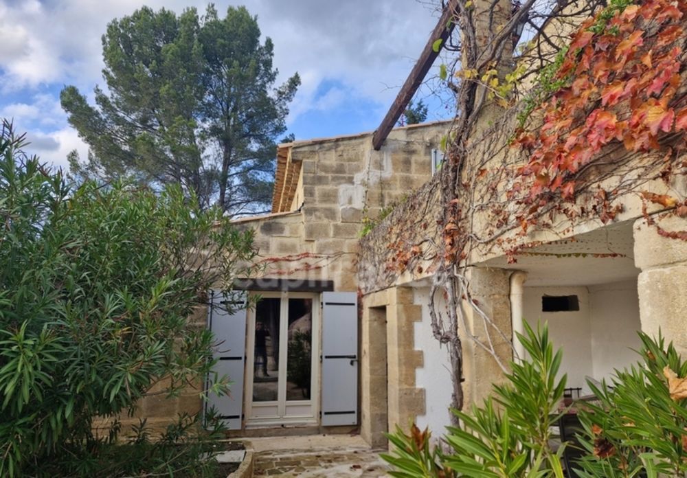 � vendre  Maison �guilles (13510)