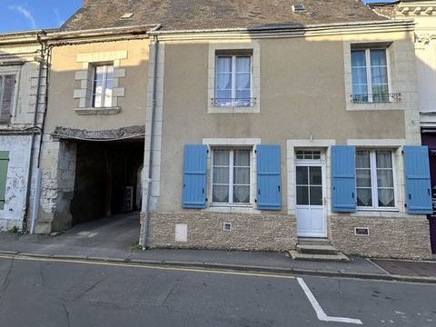   Vaas (72500) Ancien monast�re r�nov� � vendre, 3 chambres, coeur de village Maison - 5 pi�ce(s) - 125 m�
