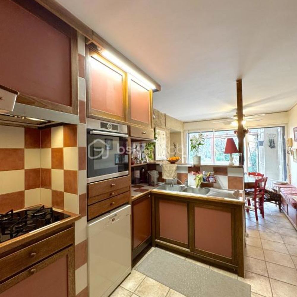 � vendre  Propri�t�/ch�teau Monteux (84170)