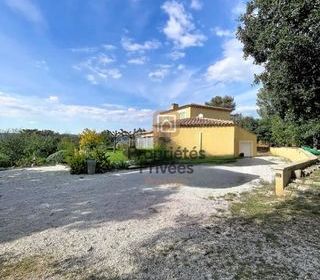  Villa � vendre 6 pi�ces 220 m�