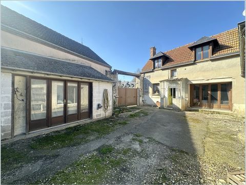   Maison de ville, 4 chambres, d�pendances - Centre de Berch�res-les-Pierres (28) Maison - 5 pi�ce(s) - 121 m�