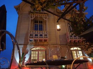  H�tel Particulier � vendre 15 + pi�ces 350 m�