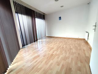  Immeuble � vendre 8 pi�ces 180 m�