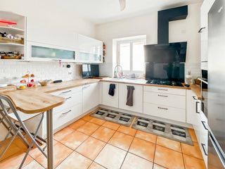  Maison � vendre 6 pi�ces 180 m�