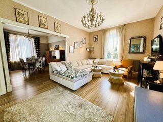  Maison � vendre 7 pi�ces 216 m�