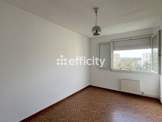  Appartement � vendre 4 pi�ces 77 m�