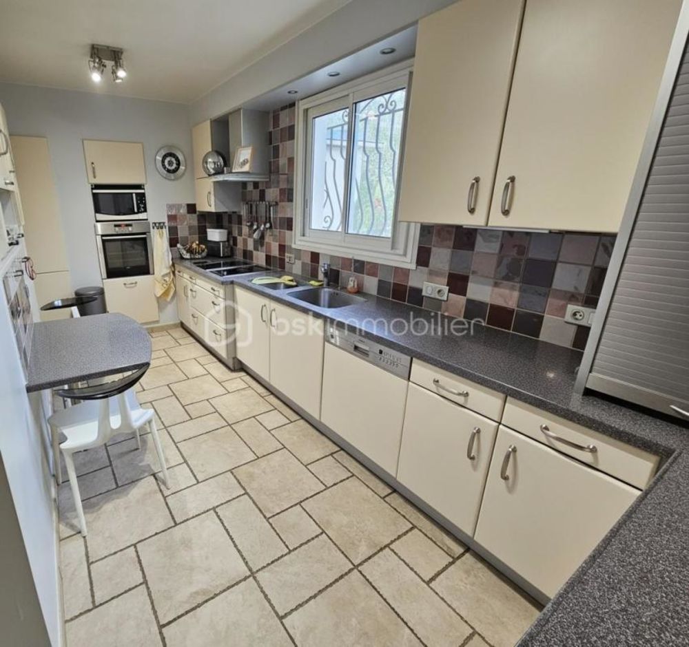 � vendre  Propri�t�/ch�teau Parigny (42120)