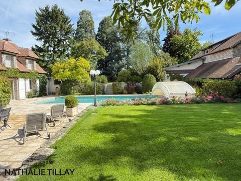   Propriete � vendre, GIDY  proche Orleans , piscine et parc Propri�t�/ch�teau - 8 pi�ce(s) - 250 m�