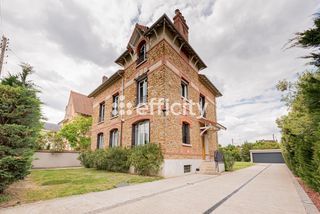  Maison � vendre 9 pi�ces 232 m�