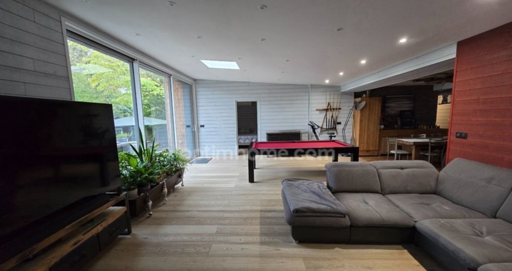 � vendre  Villa L�ognan (33850)