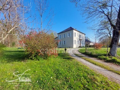  A vendre - Demeure de caract�re au fort potentiel - 14 pi�ces - Saint-H�l�ne-du-Lac (73800) Maison - 14 pi�ce(s) - 539 m�