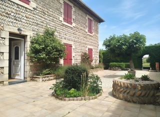  Propri�t�/ch�teau � vendre 7 pi�ces 200 m�