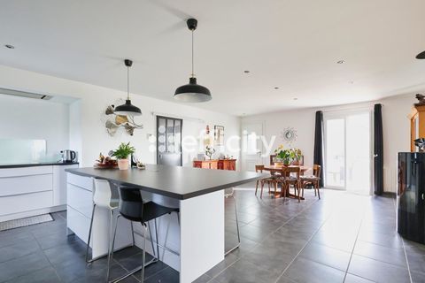   Villa Villa - 4 pi�ce(s) - 111 m�