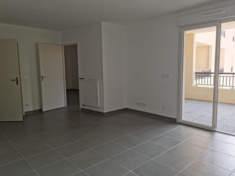   T2 avec terrasse et parking � TOULON Appartement - 2 pi�ce(s) - 46 m�