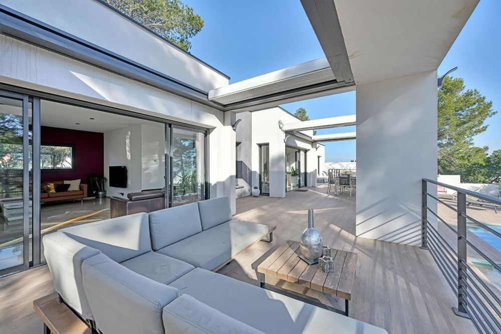 � vendre  Propri�t�/ch�teau N�mes (30000)