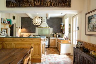  Maison � vendre 8 pi�ces 345 m�