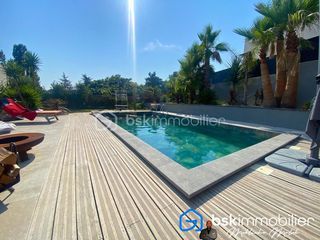  Maison � vendre 6 pi�ces 250 m�