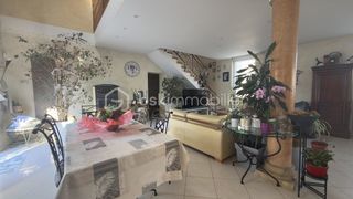  Propri�t�/ch�teau � vendre 8 pi�ces 225 m�