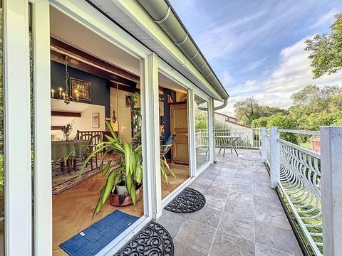   Maison familiale au calme, � deux pas des �coles, avec jardin et terrasse � Ch�tel Maison - 5 pi�ce(s) - 120 m�