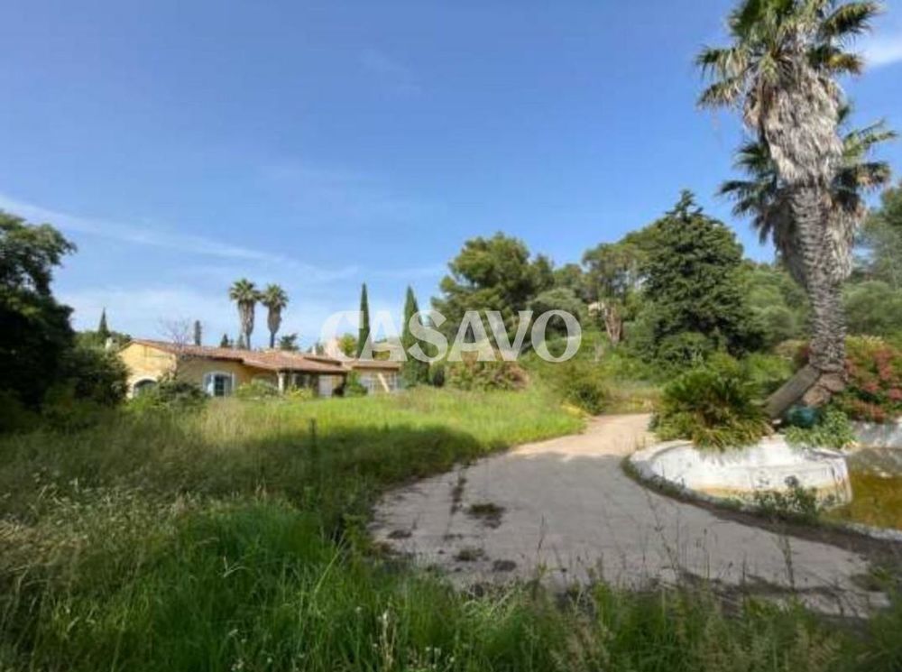 � vendre  Villa Carqueiranne (83320)
