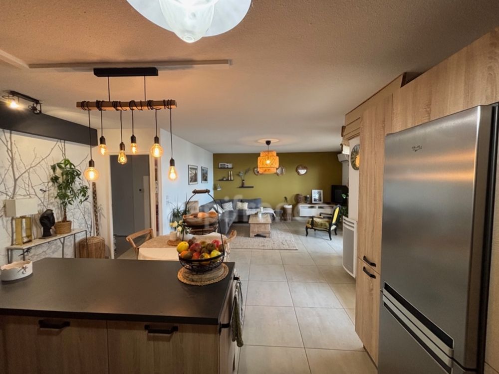 � vendre  Appartement M�ze (34140)