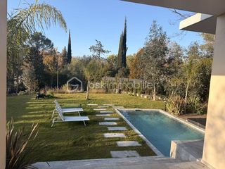  Maison � vendre 5 pi�ces 318 m�