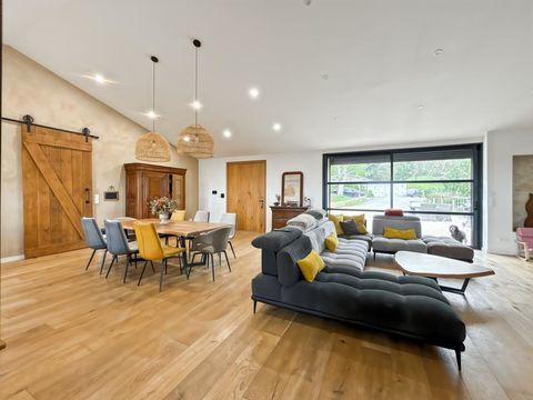   Authentique ferme en pierres de 239 m� avec grand parc � 15 min de Villefranche-de-Lauragais Ferme - 6 pi�ce(s) - 239 m�