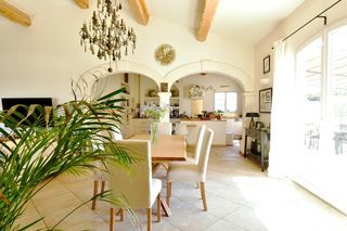  Maison � vendre 5 pi�ces 215 m�