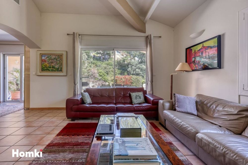 � vendre  Villa La Cadi�re-d'Azur (83740)