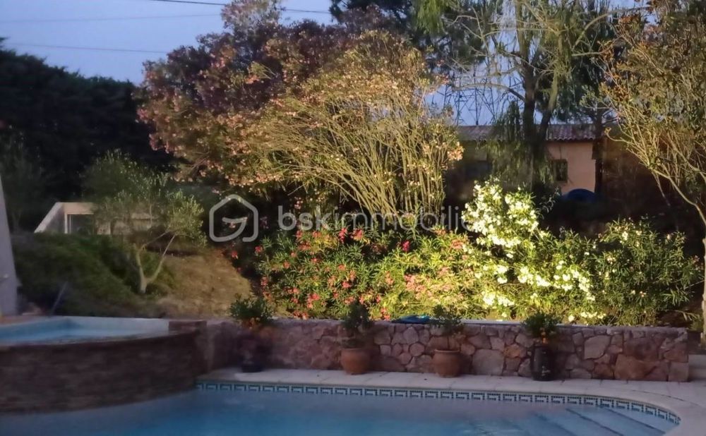 � vendre  Villa Maraussan (34370)