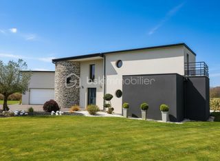  Maison � vendre 7 pi�ces 250 m�