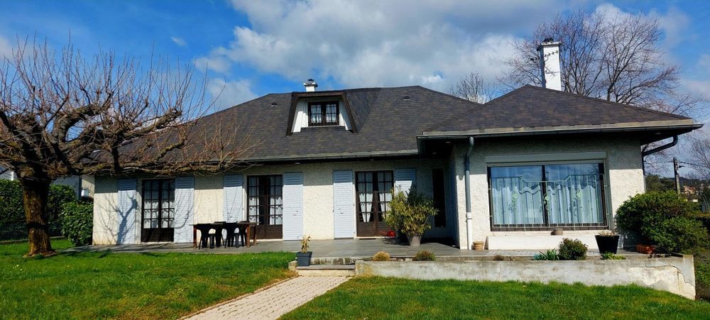 � vendre  Villa Champagne-au-Mont-d'Or (69410)