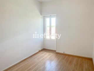  Immeuble � vendre 9 pi�ces 175 m�