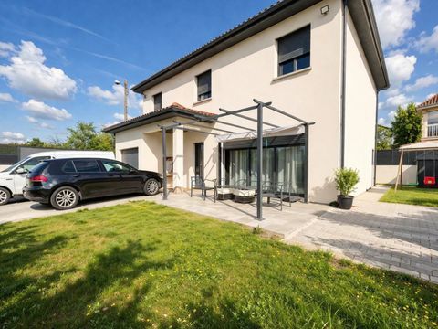   Maison 6 pi�ces / 142 m� / 610 000 EUR / MARCILLY-D'AZERGUES Maison - 6 pi�ce(s) - 142 m�