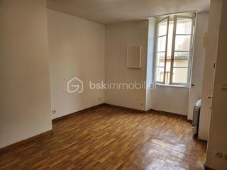  Immeuble � vendre 10 pi�ces 157 m�