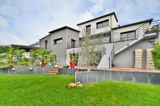  Maison � vendre 6 pi�ces 320 m�