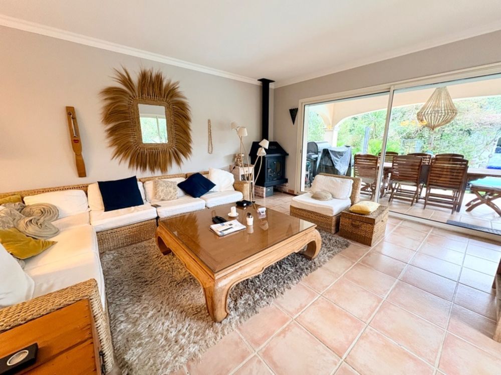 � vendre  Maison Cavalaire-sur-Mer (83240)