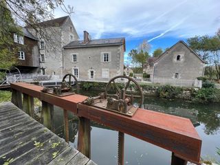  Moulin � vendre 14 pi�ces 600 m�